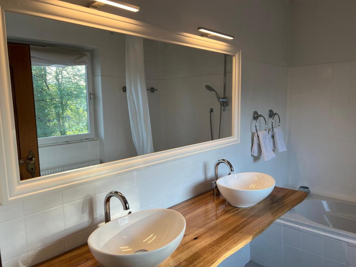 Haus Mit Garten Eugendorf Exteriör bild